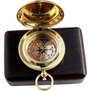 Boussole de poche en laiton à cadran analogique, outil de navigation portable pour la randonnée, guide de direction avec boîte en bois - Product Image 2