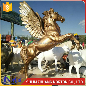 Trang Trí Sân Vườn Tùy Chỉnh Cuộc Sống Kích Thước Sợi Thủy Tinh Ngựa Với Cánh Bức Tượng Nhựa Lớn Pegasus Tượng - Product Image 4