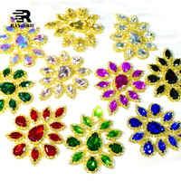 Strass en verre à dos plat en forme de goutte d'eau avec base dorée, plusieurs couleurs, motif cœur et fleur scintillant, patch sergé, applique pour costume de danse