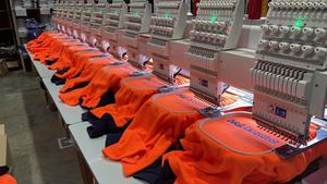 Máquina de bordado de ordenador, máquina de bordado de 4 cabezales, 15 agujas, alta calidad, Lejia OEM - Product Image 3