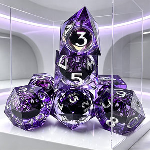 Jeu de dés polyédriques en résine multicolore Eerie Gaze Inner Core, thème fantastique et horrifique, pour jeux de table - Product Image 1
