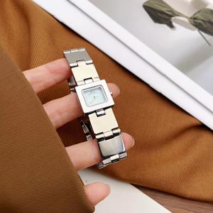 2025 nuovo orologio da donna al quarzo quadrante quadrato alla moda, all'avanguardia, personalizzato, lussuoso, semplice e atmosferico - Product Image 4