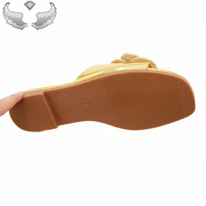 Sandali piatti da donna alla moda, infradito, ciabatte casual da spiaggia leggere con decorazioni a goccia d'acqua per tutti i giorni - Product Image 6