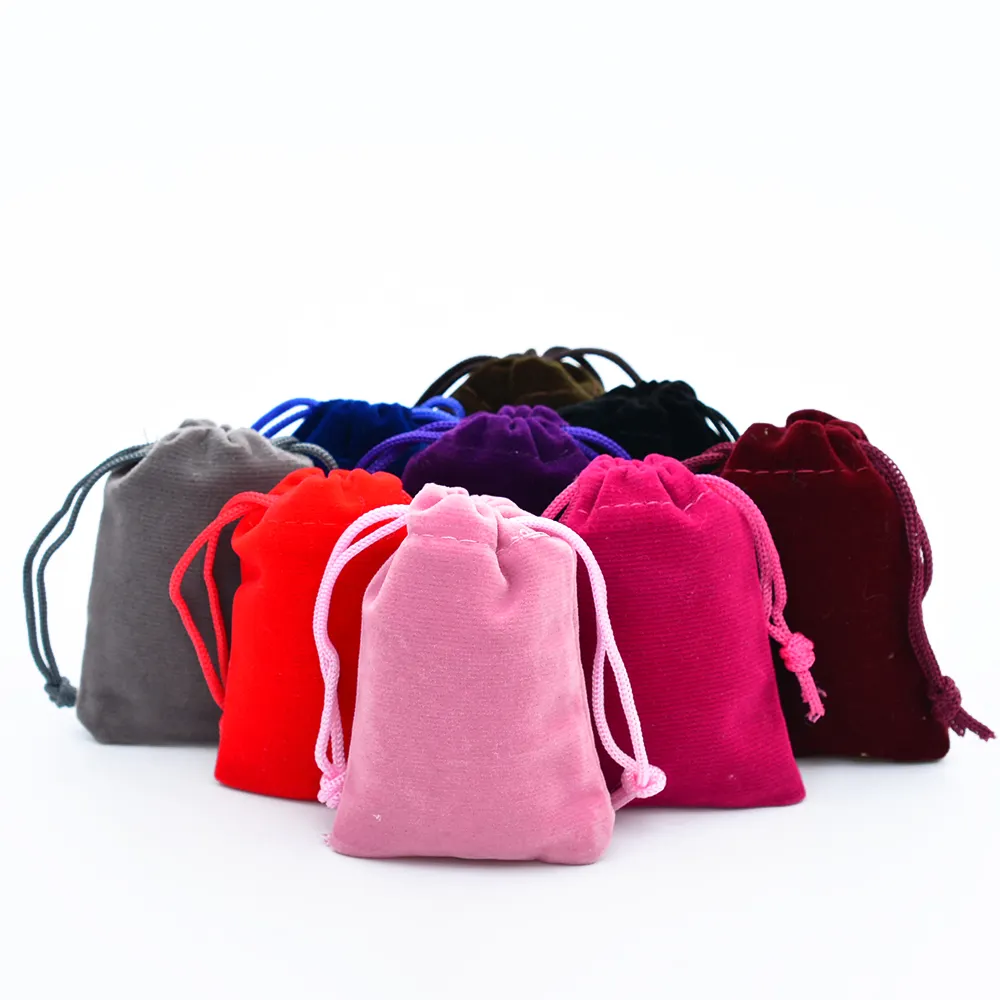 Drawstring पाउच पैकिंग बैग Yiwu कस्टम सस्ते मखमल पर्यावरण के अनुकूल और टिकाऊ बहु-आकार वैकल्पिक फलालैन