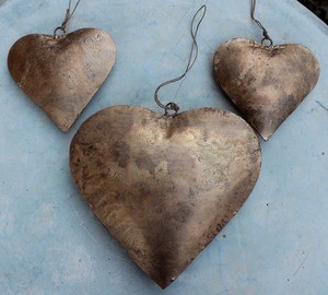 <b>Top</b> Selling Iron Heart Hanging Wedding Love Gifts Antique Look Indian Metal Crafts Available at Export Price - Product Image 2