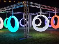 Meubles de jardin, balançoire lumineuse à LED, chaise suspendue, balançoires circulaires en forme de lune, avec protection imperméable pour l'extérieur, 16 couleurs changeantes