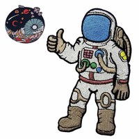 Écussons de broderie 3D personnalisés à faible quantité minimale de commande étiquettes tissées personnalisées avec badges brodés en forme de fleur et de coeur