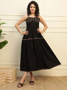 Robe en popeline de coton unie, style corset smocké, taille naturelle, col cœur, sans manches, coupe midi évasée, imprimé floral - Product Image 6
