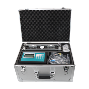 Alat Ukur Aliran Ultrasonik Portabel Tipe Jepit Akurasi Tinggi OEM Plastik LCD untuk Air Dingin Air Panas Cairan Industri Minyak - Product Image 1