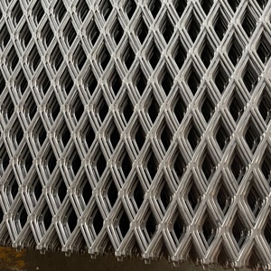 Maille métallique déployée pour les intérieurs de bibliothèques, les hottes de laboratoire et les bâtiments écologiques - Product Image 1