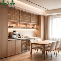 Buffet Japandi avec portes coulissantes en bois à lattes, vitrine en verre et étagère ouverte