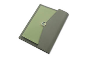 Libreta Personalizable con Banco de Energía, Cargador Inalámbrico y Memoria USB de 8GB con Logotipo LED para Regalos Corporativos - Product Image 3