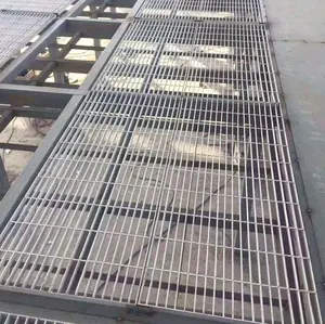 Özelleştirilmiş galvanizli çelik siper kapağı paslanmaz çelik kompakt topuk guard drenaj siper lineer metal ızgara kapak