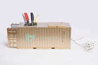 Desain speaker model kontainer pengiriman