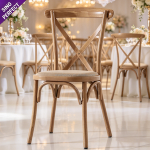 Chaise en métal à dossier croisé personnalisée, chaise en fer dorée Napoléon pour événements avec coussin d'assise souple - Product Image 1