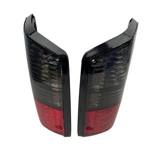 Luci Posteriori a LED per Auto, Fanali Posteriori Modificati per Nissan Safari Patrol Y60, dal 1987 al 1997, 2 Pezzi, Nero Rosso, Luce Freno - Product Image 4