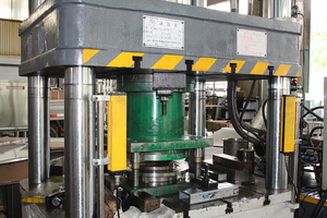 Máquina para Fabricar Ollas de Aluminio, Prensa Hidráulica de Cuatro Columnas de 200 Toneladas para Fabricación de Ollas - Product Image 5