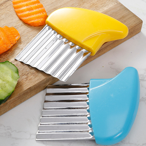 Utensilios de Cocina Multifuncionales, Cortador de Verduras para <span class=keywords><strong>Patatas</strong></span> Fritas, Cuchillo Ondulado para Cortar Zanahorias, Cortador de <span class=keywords><strong>Patatas</strong></span> Onduladas de Acero Inoxidable - Product Image 4