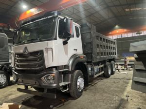 Camion benne d'occasion Beiben SINOTRUK HOWO 6X4 Diesel 351-450HP Moteur Weichai Euro 2 20-25T Poids total autorisé en ordre moussé (PTA) Conduite à gauche Exploitation minière - Product Image 6