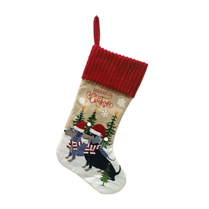 Chaussettes <span class=keywords><strong>de</strong></span> Noël personnalisées avec initiales brodées, décorations <span class=keywords><strong>de</strong></span> vacances en tricot, chaussettes pour cheminée, cadeaux <span class=keywords><strong>de</strong></span> bonbons, décorations festives personnalisées - Product Image 4