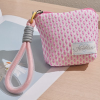 Dompet Koin Lucu Tas Kosmetik Mini Jaring dengan Tali Pergelangan Tangan Gantungan Kunci Tas Penyimpanan Multifungsi Organizer Hadiah Kantong Makeup