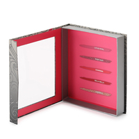 Emballage plat de luxe Boîtes en carton en forme de livre Fermeture magnétique Cadeau rigide pliant Crème pour le visage Crème pour les yeux Emballage-Gaufrage personnalisé
