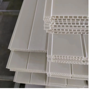 Panneau de plafond en <span class=keywords><strong>PVC</strong></span> personnalisé par le fabricant <span class=keywords><strong>200</strong></span>/250/300 <span class=keywords><strong>MM</strong></span> Panneau de plafond en <span class=keywords><strong>PVC</strong></span> à emboutissage intérieur commun - Product Image 4