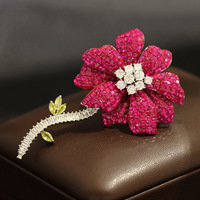 XILIANGFEIZI Nouveaux produits 2026 Broche florale de luxe pour manteau Accessoires féminins épingle de sûreté