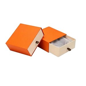 กล่องของขวัญกระดาษคราฟท์ลายนูนทำมือสำหรับใส่กรอบรูปและเทียน - Product Image 1
