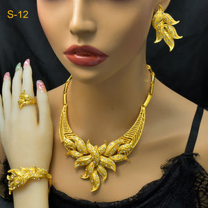 Custom Luxury Glod Plated 2025 Fashion Trendy Designer Buckle Necklaces for Women <strong>Wholesale</strong> <strong>China</strong> Wedding <strong>Jewelry</strong> Set - Product Image 3