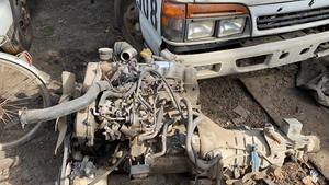 Motor de recogida 4D56 D4BH Turbo Diesel Motor usado con transmisión <span class=keywords><strong>4x4</strong></span> a la venta 4D56 4D56T Motor completo - Product Image 5