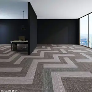 В наличии огнеупорные черные и серые нейлоновые простые ковровые плитки 25x100 см для офисного использования Новый дизайн Гуанчжоу ковровые плитки