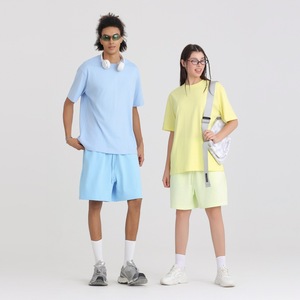 Camiseta Unisex de Algodón Peinado de 200g con Tacto Fresco, Estampado Personalizado, Color Sólido, Manga Corta para Hombre y Mujer - Product Image 1