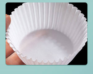 Forminhas de Papel Parchment Revestidas de Silicone para Muffins em Forma de Tulipa Descartáveis Brancas/Marrons para Festas de Natal - Product Image 6