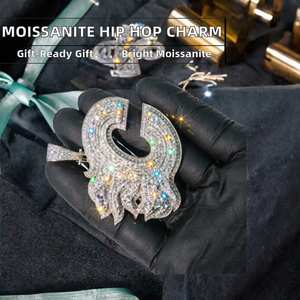 Pendentif lettre C en moissanite plaqué or rose, style hip-hop, serti de pierres, cadeau unisexe - Product Image 2