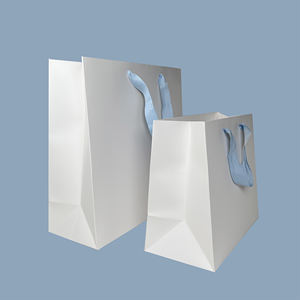 Commercio all'ingrosso di lusso personalizzato logo bianco scarpe boutique regalo shopping di carta cartone sacchetti di imballaggio con manico per <span class=keywords><strong>compleanni</strong></span> <span class=keywords><strong>negozio</strong></span> - Product Image 5