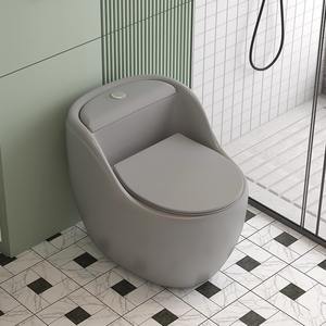 אסלות קרמיקה יוקרתיות וקז'ואליות למכירה סיטונאית מהמפעל, לשימוש ביתי ובתי מלון - Product Image 2