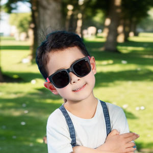 Gafas de Sol Plegables para Niños, Marco de TPEE, Protección UV400, Lentes Tipo 3, Unisex, Uso en Exteriores - Product Image 4