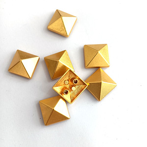 Rivets pyramidaux en laiton, clous carrés pour vêtements, sacs, chapeaux, accessoires, quincaillerie décorative en métal durable - Product Image 2