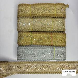 Sarees complexes conçus sur mesure pour les vêtements de mariée Techniques de broderie traditionnelles des artisans qualifiés Style fantaisie - Product Image 5