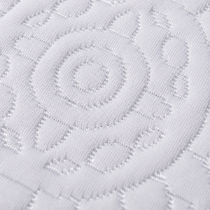 Tissu tricoté respirant 240 GSM pour matelas, tissu tricoté blanc doux <span class=keywords><strong>de</strong></span> qualité supérieure pour housses <span class=keywords><strong>de</strong></span> matelas d'hôtels <span class=keywords><strong>haut</strong></span> <span class=keywords><strong>de</strong></span> <span class=keywords><strong>gamme</strong></span> - Product Image 2
