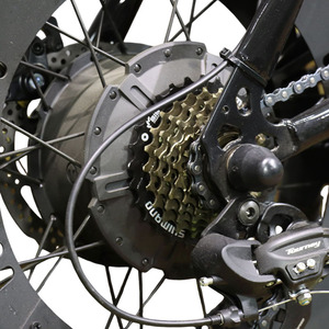 Bicicletta Elettrica da Montagna con Motore Centrale da 500W, Batteria al Litio 48V, Ruote Fat da 20 Pollici, Telaio in Lega di Alluminio a 7 Velocità e Sospensione Completa - Product Image 5