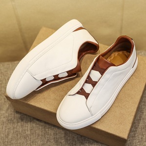 Chaussures de printemps pour hommes, baskets blanches en toile, chaussures en cuir de vachette pleine fleur, chaussures pour hommes tendance en cuir véritable, polyvalentes et à la mode - Product Image 1