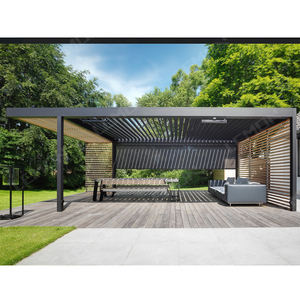 Pergola à lames orientables électrique murale extérieure en aluminium VERANDA avec rideaux et moustiquaire - Product Image 2