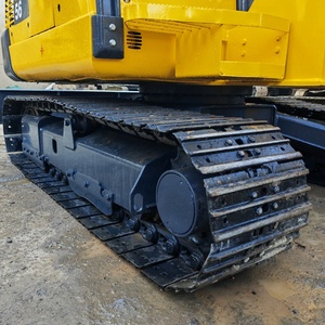 รถขุดตีนตะขาบ KOMATSU PC 56 มือสอง ราคาพิเศษ พร้อมอุปกรณ์เสริมสำหรับสนามกอล์ฟ ใช้เครื่องยนต์ Komatsu และปั๊มวาล์วไฮดรอลิกแท้ - Product Image 6
