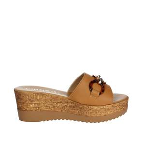 Sandales compensées en cuir souple pour femme Cinzia IAF53457, style plateforme à enfiler - Product Image 3
