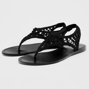 Nouvelles sandales plates à enfiler pour femme, design de niche 2026, en cuir véritable, à bout ouvert, en maille noire ajourée, pour l'été - Product Image 2