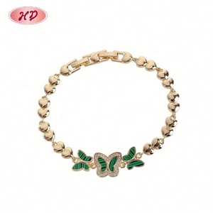 สร้อยข้อมือทอง 18K ชุบทองเหลืองประดับเพทายสีเขียวรูปหัวใจผีเสื้อ ดีไซน์ทันสมัยสำหรับผู้หญิง ของขวัญวันครบรอบจากโรงงานโดยตรง - Product Image 5
