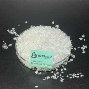 Copos de RPET Blancos Lavados en Caliente de Grado 3A Premium, Alta Pureza, Grado Alimenticio, Residuos de PET Reciclado Transparente para Flejes/Láminas/Fibra - Product Image 2