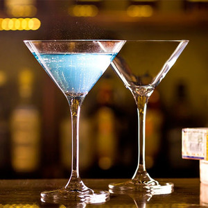 <span class=keywords><strong>Verre</strong></span> à vin personnalisé en cristal coloré, peint, à longue tige, grande capacité 230 ml, design moderne, pour la maison et le commerce, vente en gros - Product Image 1